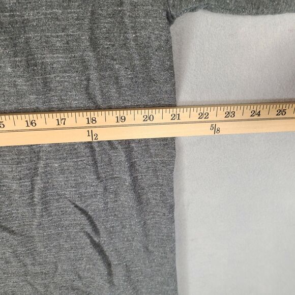 White Stag Montreal Canada Men's T-Shirt Size Large Gray Cotton - Picture 8 of 11